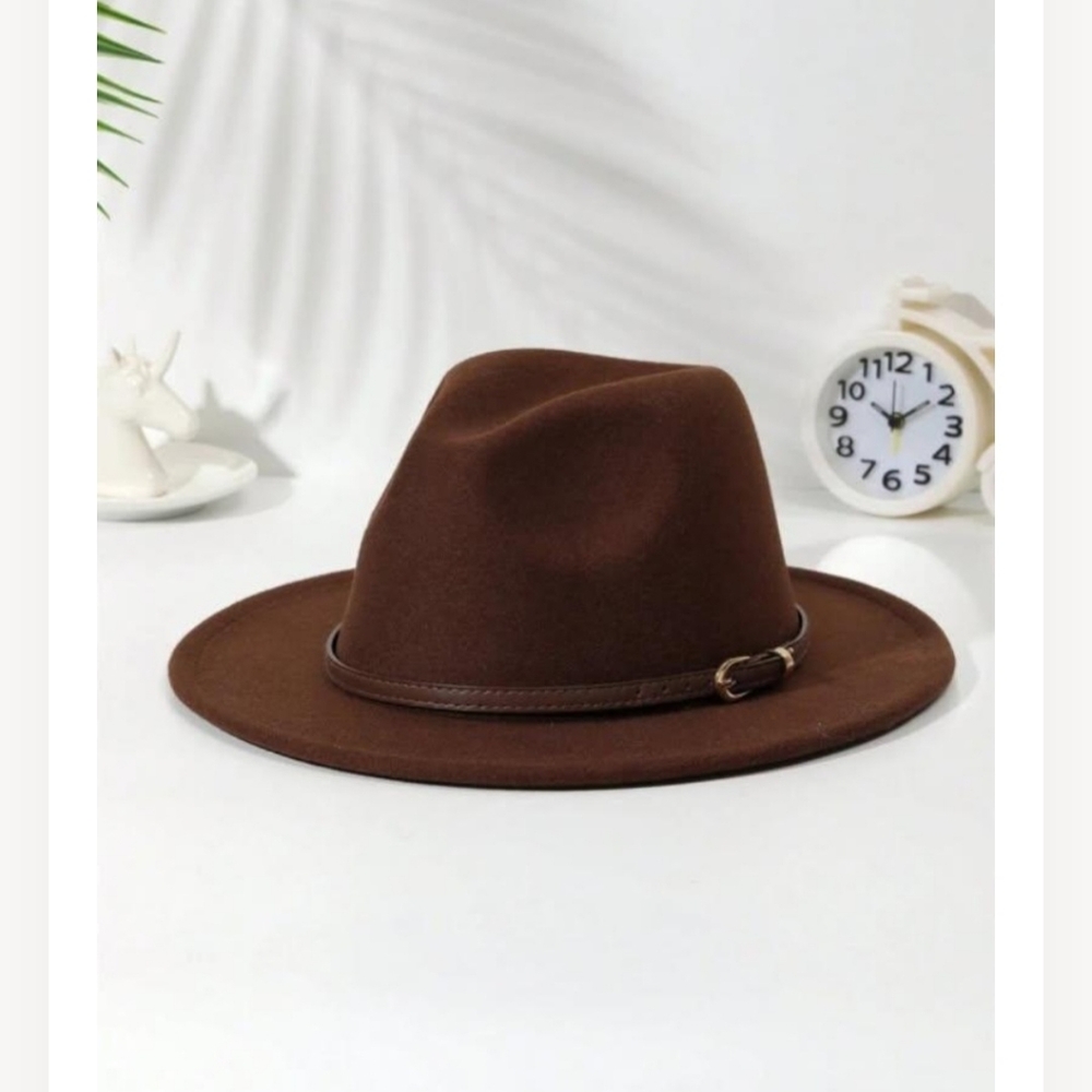 Stylish Brown Fedora Hat 🤎